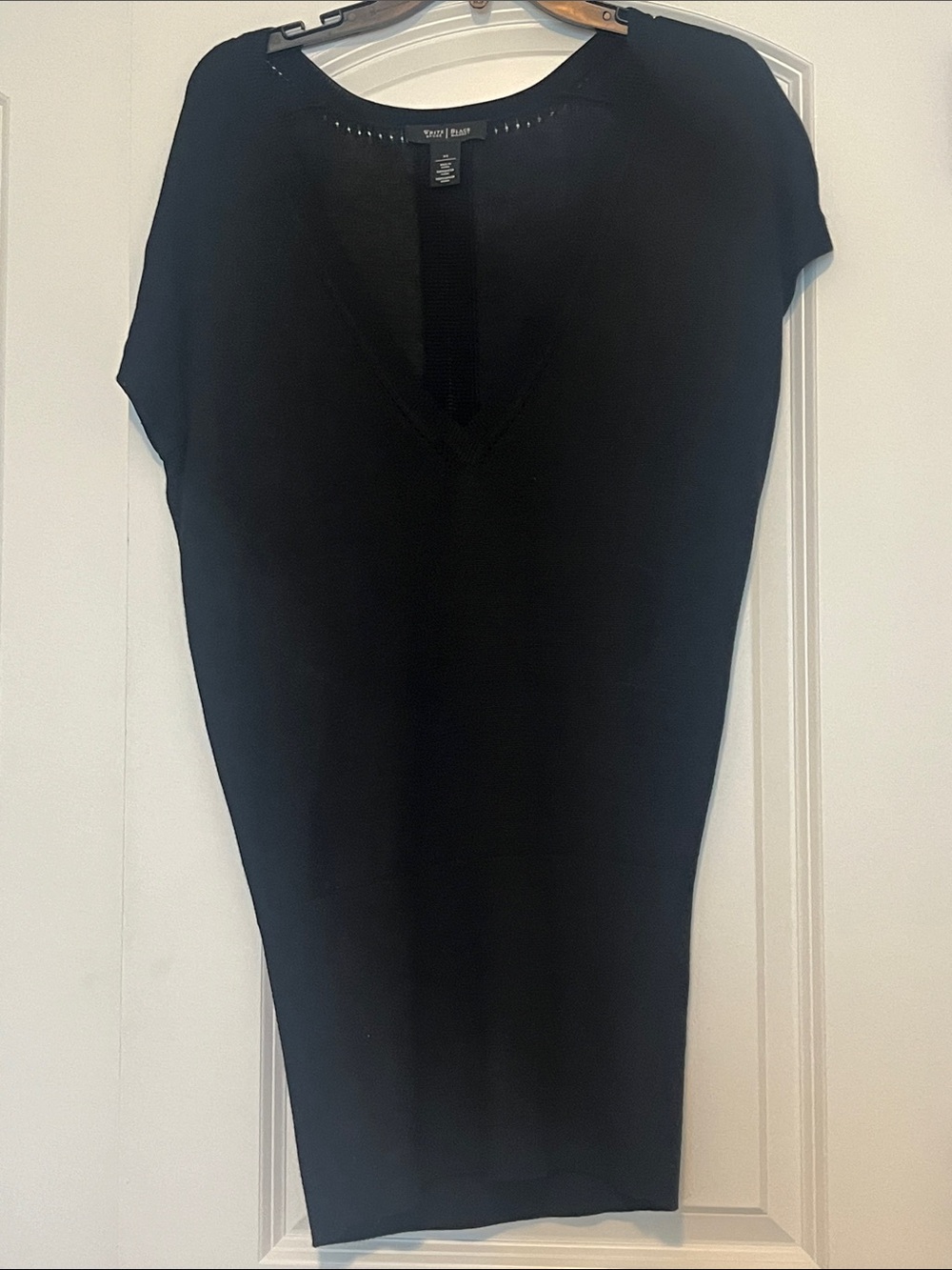 White House Black Market Black V-Neck Short Sleeve Tunic